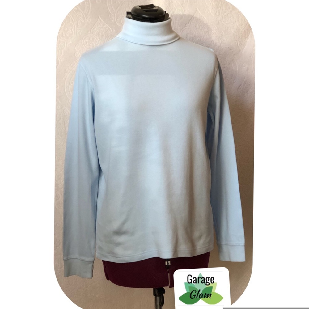 3️⃣ for $10🎉Croft & Barrow Light Blue Turtleneck